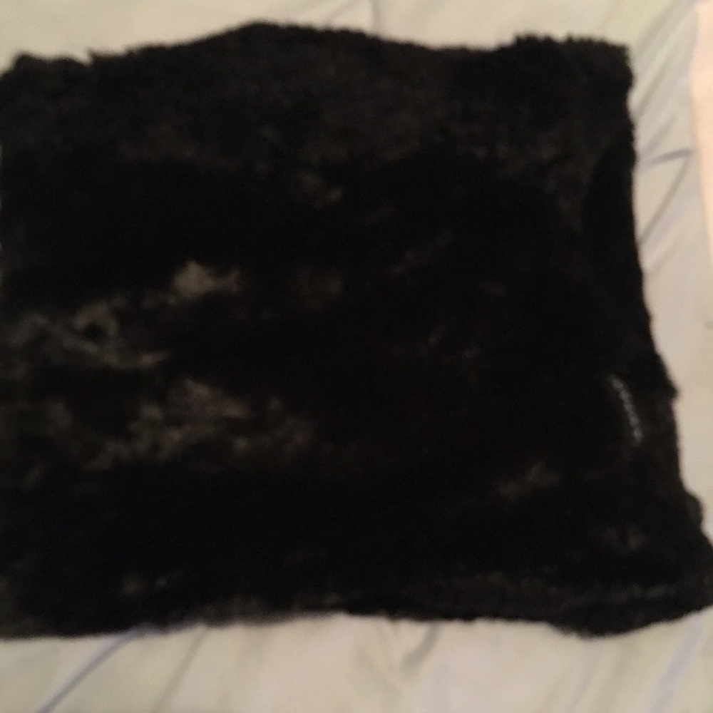 Beautiful rampage neck warmer